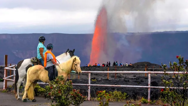 Kilauea volcano resumes eruption as lava flows within national park