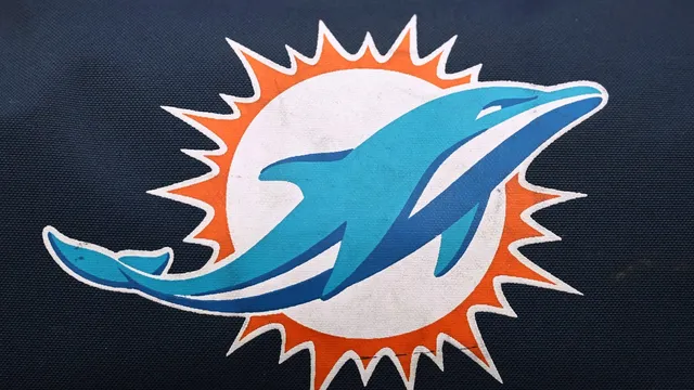 Miami Dolphins must trade Jordyn Brooks before the 2026 season