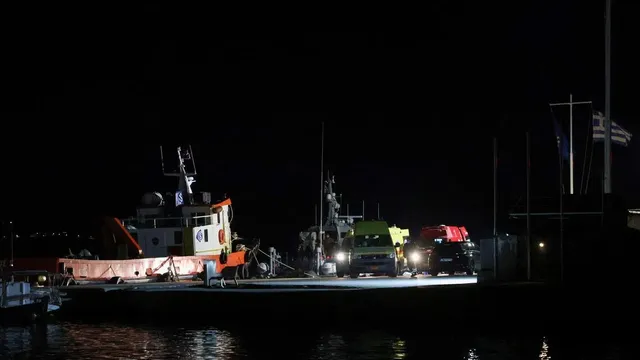 Survivors contradict Greek coast guard account of deadly shipwreck
