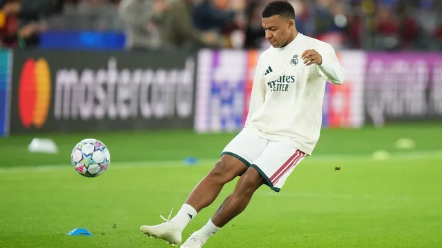 Kylian Mbappé becomes youngest player to reach 100 Champions League appearances