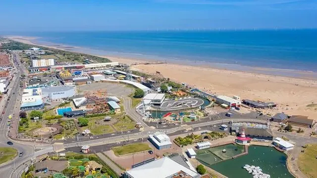 Skegness compared to North Korea in travel criticism