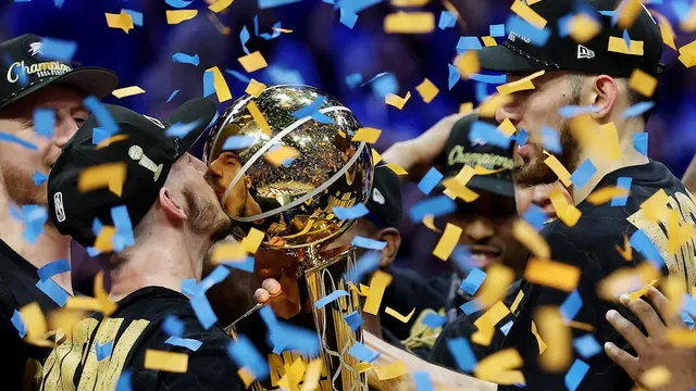 Knicks collapse in critical playoff game against Hawks