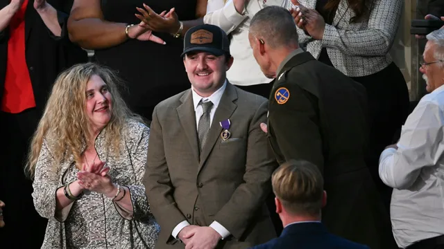 Trump honors heroes with Medals of Honor at State of the Union