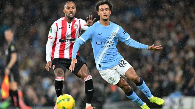 Borussia Dortmund eyes loan deal for Oscar Bobb from Manchester City