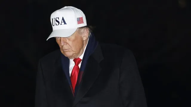 U.S. economy faces precarious future with rising recession risks and labor market concerns