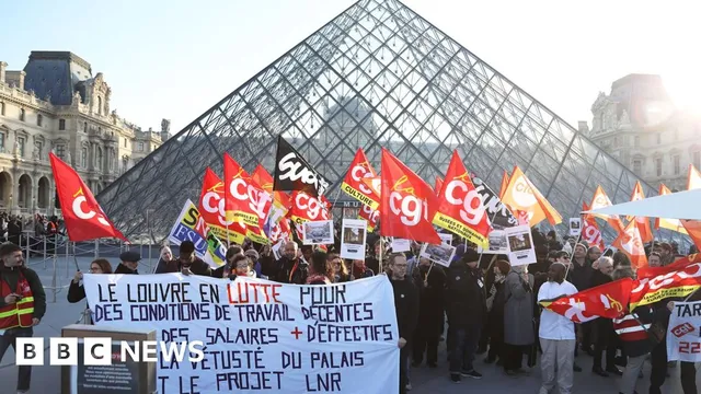 Louvre employees extend strike due to insufficient working conditions