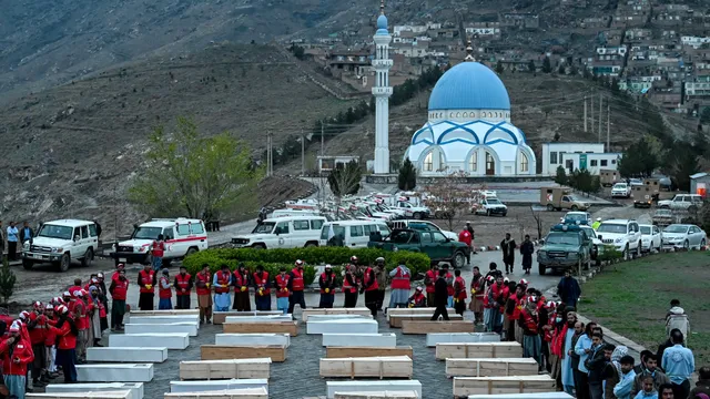 Pakistan and Afghanistan agree to temporary ceasefire after deadly Kabul airstrike