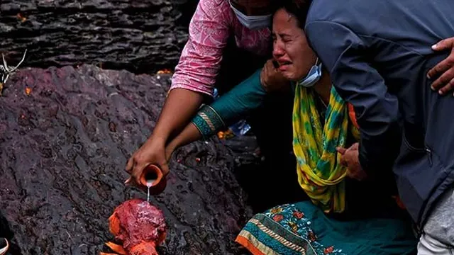 Tourists missing in Nepal make contact with authorities