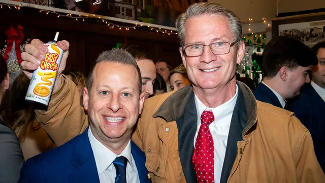 Tim Burchett hosts unique 15-minute Christmas party to avoid boredom