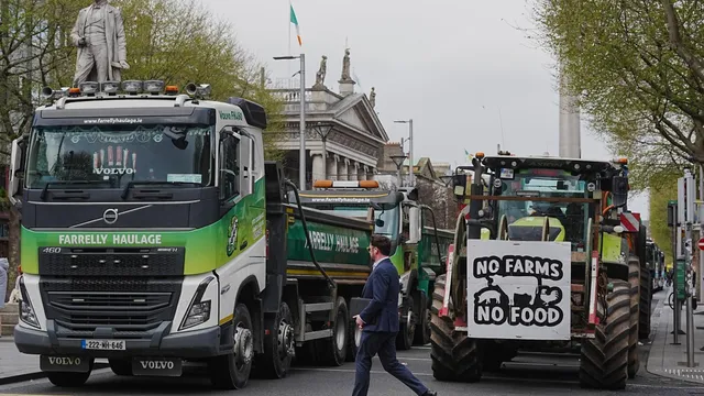 Irish protesters threaten to shut down the country over fuel prices