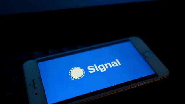Signal blocks Windows Recall to safeguard user privacy