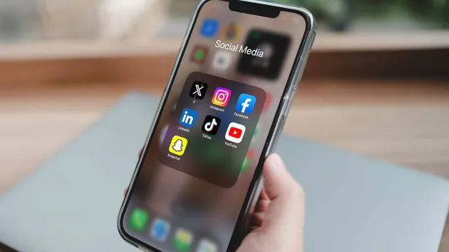 Ireland investigates LinkedIn and TikTok over content reporting concerns