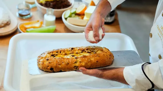 German bakers enrich Christmas traditions with stollen