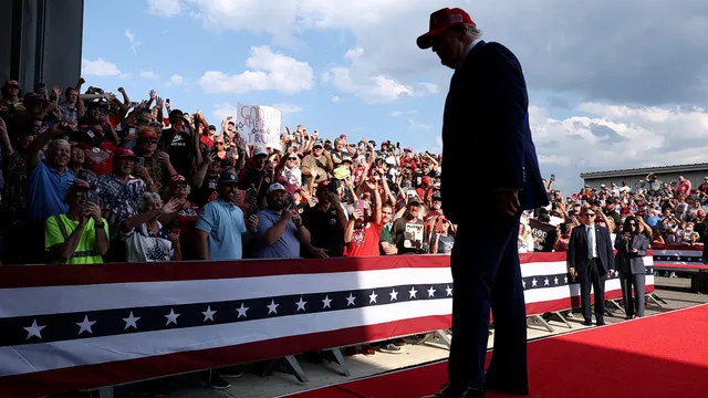 Democrats outraise Republicans in key U.S. congressional races despite Elon Musk's record donations