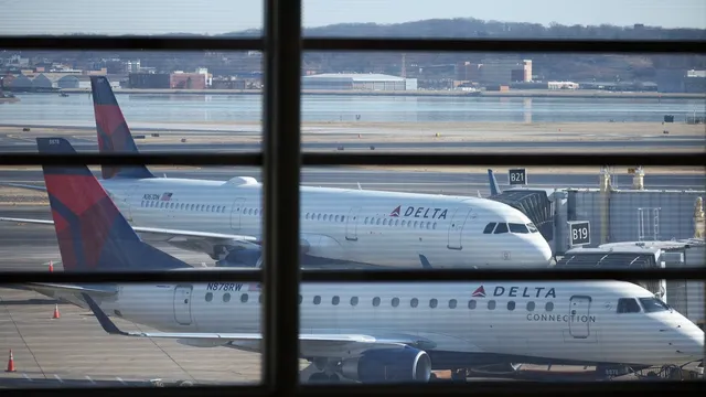 Delta passengers stranded overnight due to customs issue in Alabama