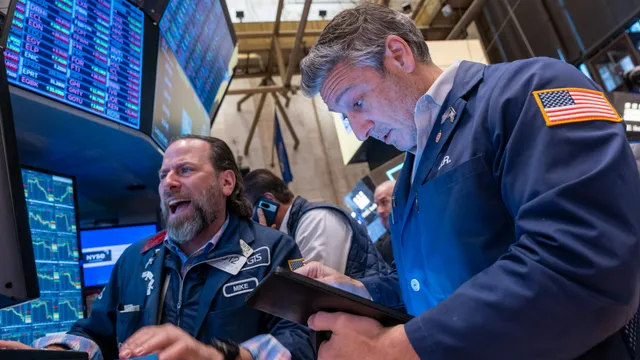 U.S. and China finalize key trade deal amidst market highs