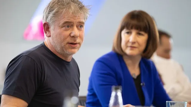 UK risks economic setback without collaboration on renewable tech with China