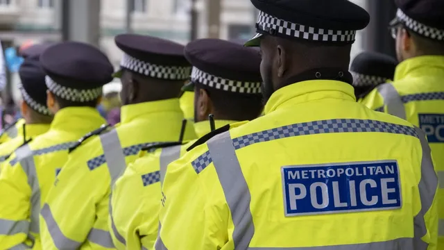 Police officer hospitalized after clashes with Moroccan fans in London