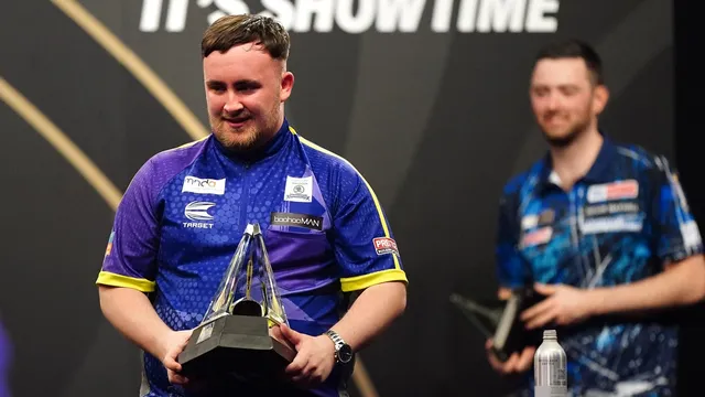 Luke Humphries dominates on opening night of Premier League Darts in Belfast