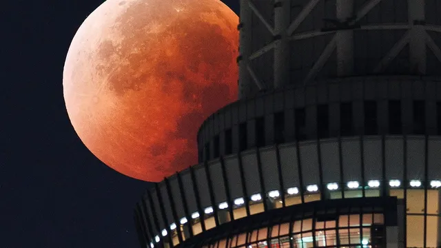 NASA reveals total lunar eclipse will turn moon bloody red