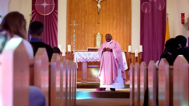 Gunmen raid priest's residence in Nigeria, killing three and abducting eleven