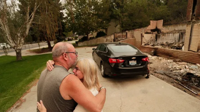 Spokane neighborhoods face evacuation as wildfires rage on