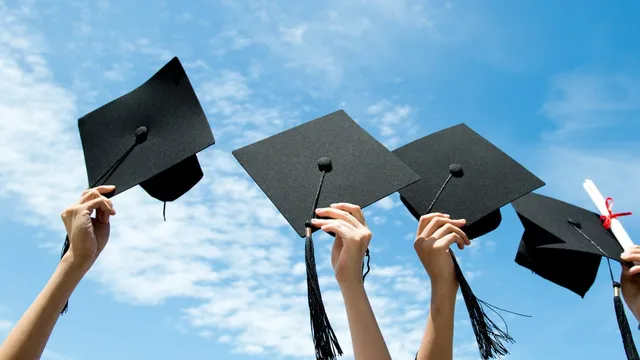 Young graduates face job crisis amid AI tsunami