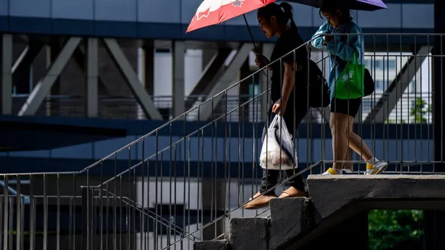 Bangkok faces extreme heat as temperatures soar to alarming levels