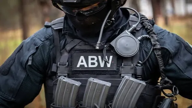 Polish authorities detain 17-year-old for planning attacks on a school and a mosque
