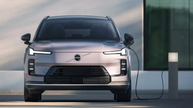 Volvo confirms continued development of plug-in hybrids with Geely