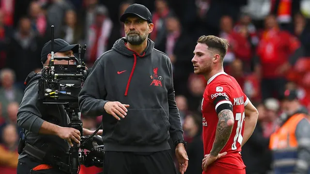 Alexis Mac Allister claims his best manager isn't Klopp or Slot
