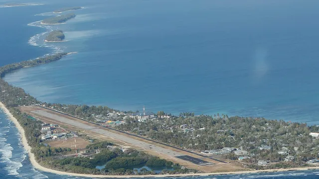 Tuvaluans migrate to Australia as their homeland sinks