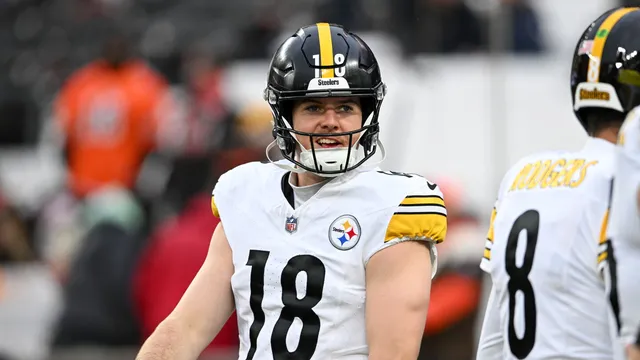 Will Howard embraces learning opportunity from Aaron Rodgers