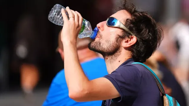 UK to experience 30C heatwave as Iberian jet stream arrives