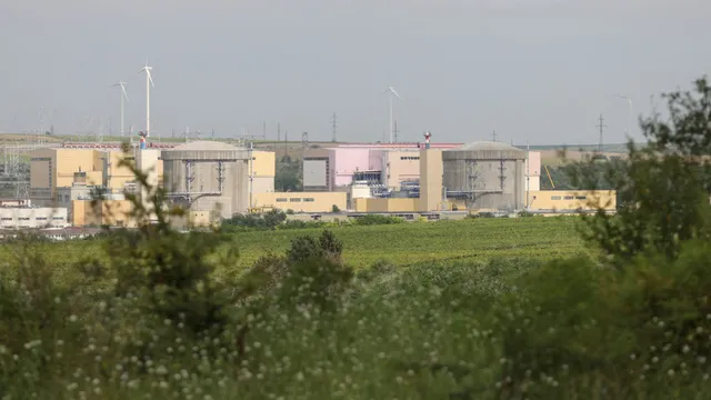 Romania shuts down nuclear plant as Danube River runs dry
