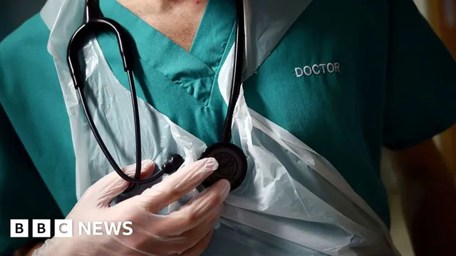 Surgeon struck off for botched surgery in UK