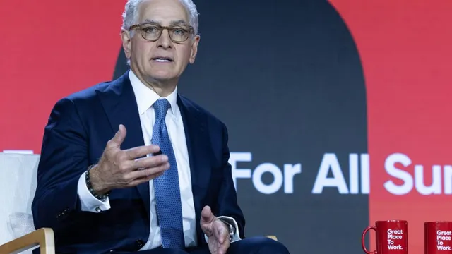 Mark Hoplamazian promotes a family culture at Hyatt during tough times