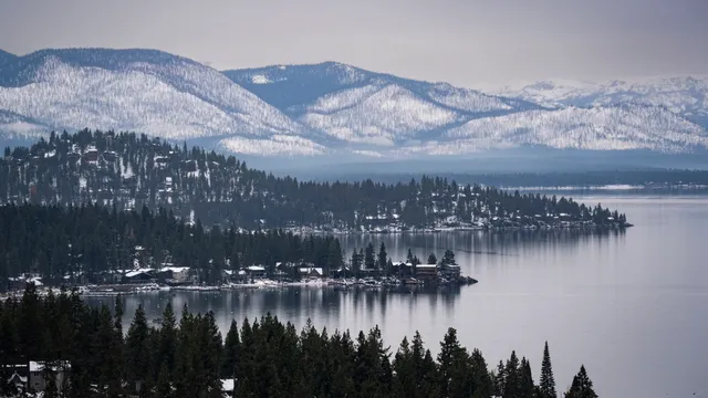 Eight skiers killed in avalanche near Lake Tahoe