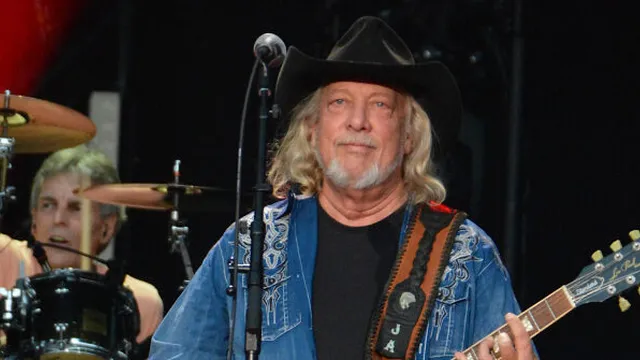 Country Music Hall of Fame singer John Anderson dies at 71 in the United States