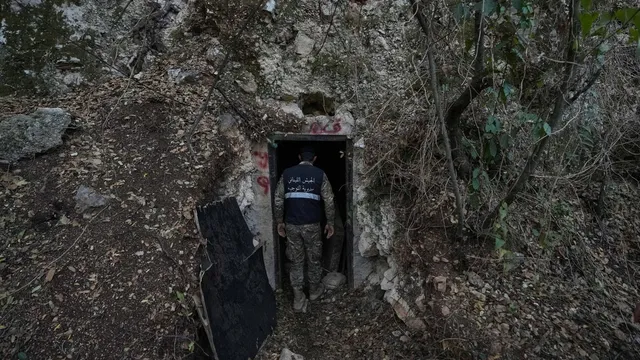 Lebanese army increases troop presence along Israel border