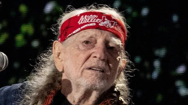 Willie Nelson opposes data centers threatening Texas farmland