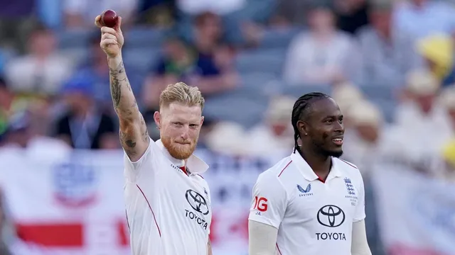 Ben Stokes shines with five wickets as England battles Australia