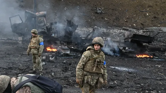 Russian strikes in Ukraine reportedly kill at least two people amid escalating tensions