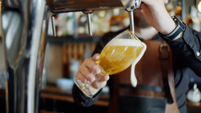 Heineken announces 6,000 job cuts amid declining beer demand