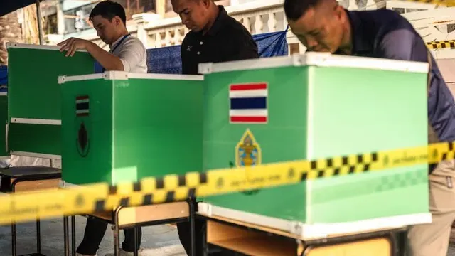 Bhumjaithai Party leads in Thai election, creating coalition uncertainty