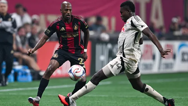 Atlanta United snaps seven-game winless streak with 2-1 comeback over Red Bulls