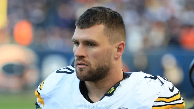T.J. Watt hospitalized with lung issue ahead of critical game