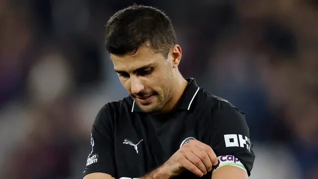 Man City struggles as West Ham holds them to a draw in title race setback