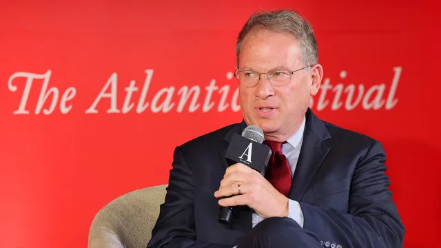 Trump stands by Mike Waltz after national security breach