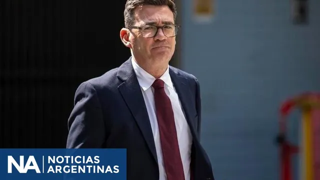British Prime Minister Andy Burnham pledges £45 million in missiles to Ukraine during President Zelensky's London visit